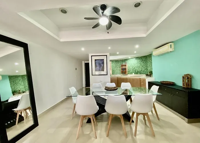 Apartment Beachside Penthouse With Pool & Balcony Playa del Carmen