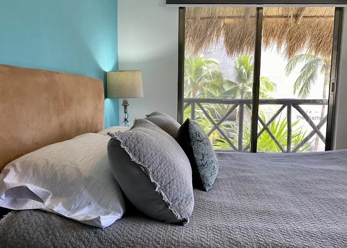 Apartment Beachside Penthouse With Pool & Balcony Playa del Carmen